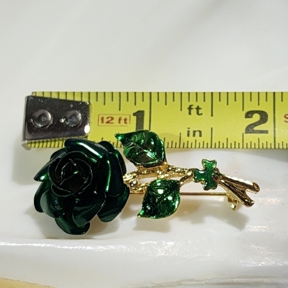 Emerald Green 3D goldtone metal Rose Brooch pin clover Irish St. Patrick's Day - Picture 5 of 8
